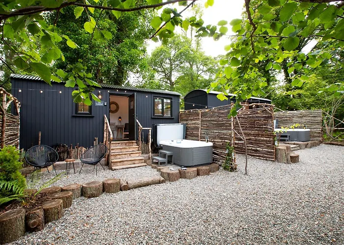 The Mar Huts - The Lomond Hut